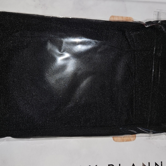 NWT BLK Pantyhose🛍 Low Run 🛍Silky Smooth 🛍BUY NOW OR AUCTION 🛍@DrAshmonebede - Picture 8 of 10